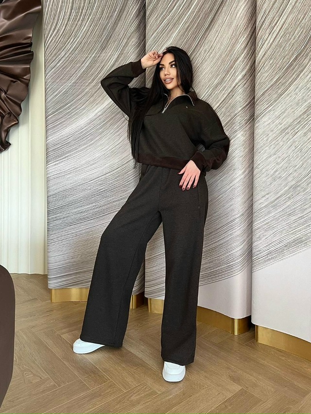 Спортивный костюм 23130081