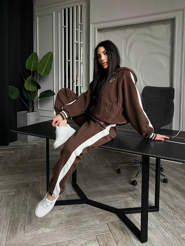 Спортивный костюм 23130077