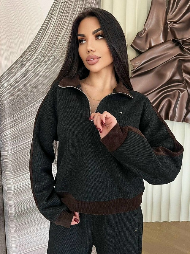 Спортивный костюм 23130079