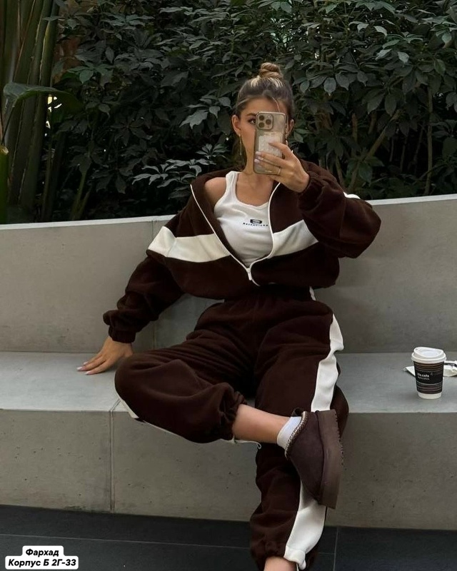 Спортивный костюм 23130109