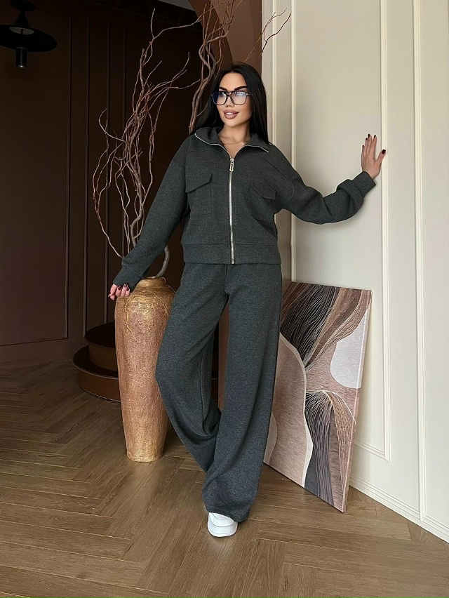 Спортивный костюм 23129985