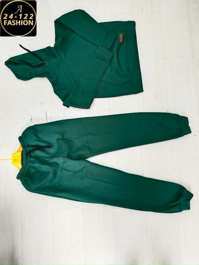 Спортивный костюм 23131321