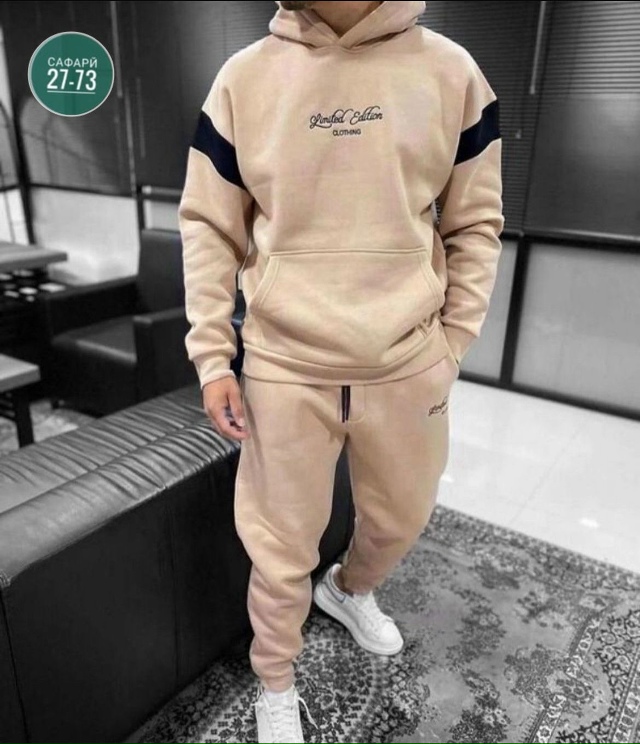 Спортивный костюм 23132358