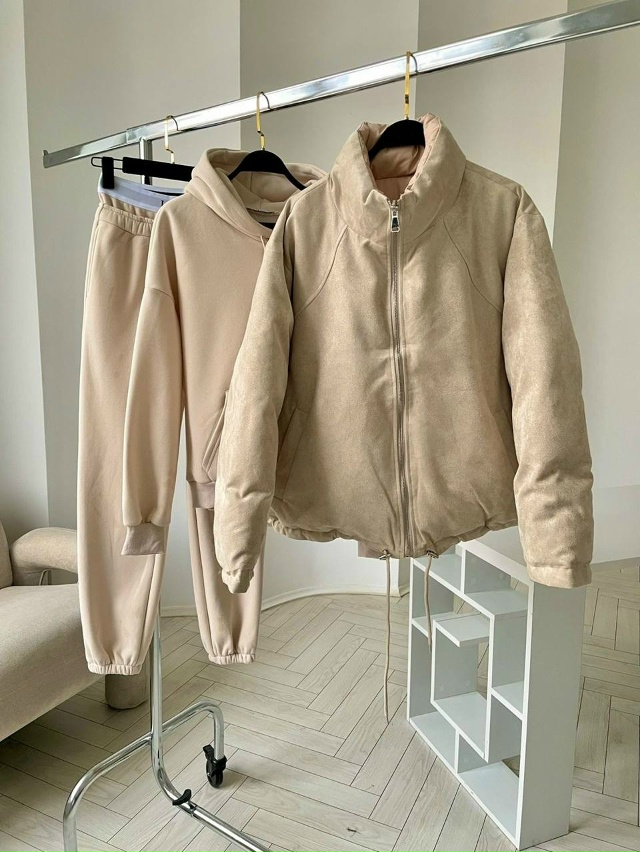 Спортивный костюм 23132914