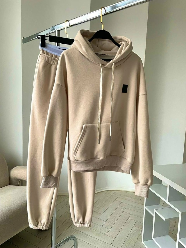 Спортивный костюм 23132914