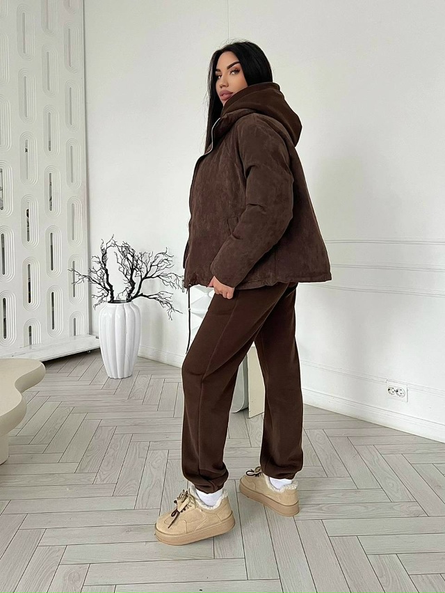 Спортивный костюм 23132913