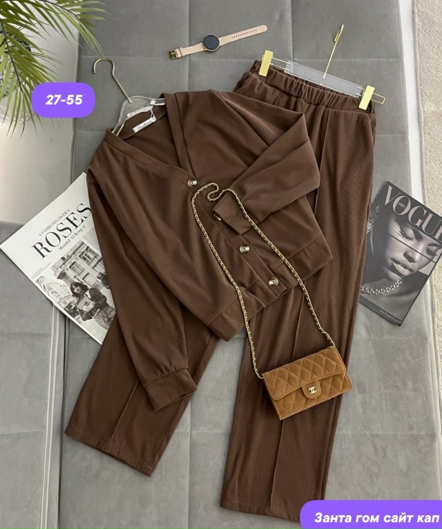 Спортивный костюм 23134542