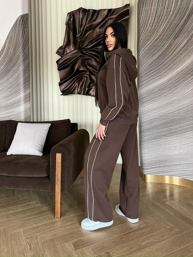 Спортивный костюм 23134564