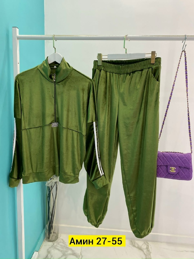 Спортивный костюм 23135371