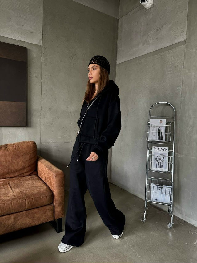 Спортивный костюм 23134819