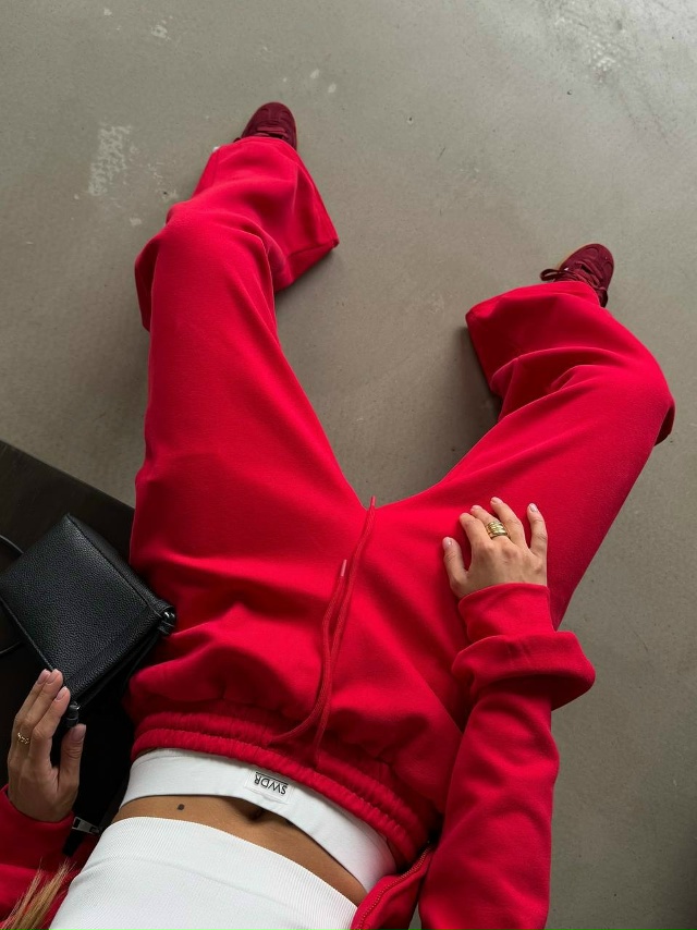 Спортивный костюм 23134820