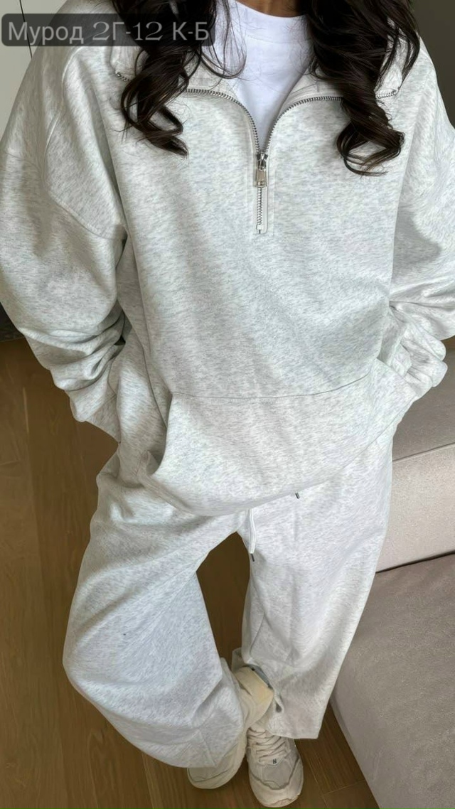 Спортивный костюм 23138189