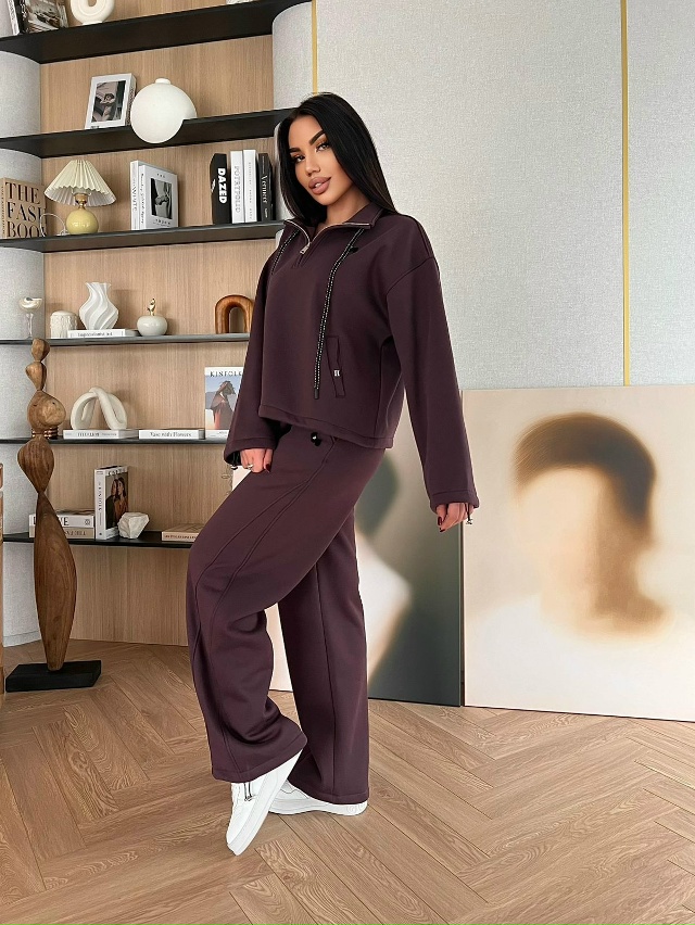 Спортивный костюм 23138486