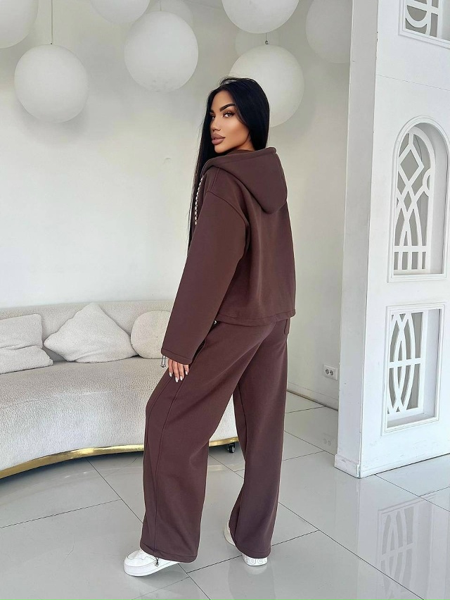 Спортивный костюм 23139433