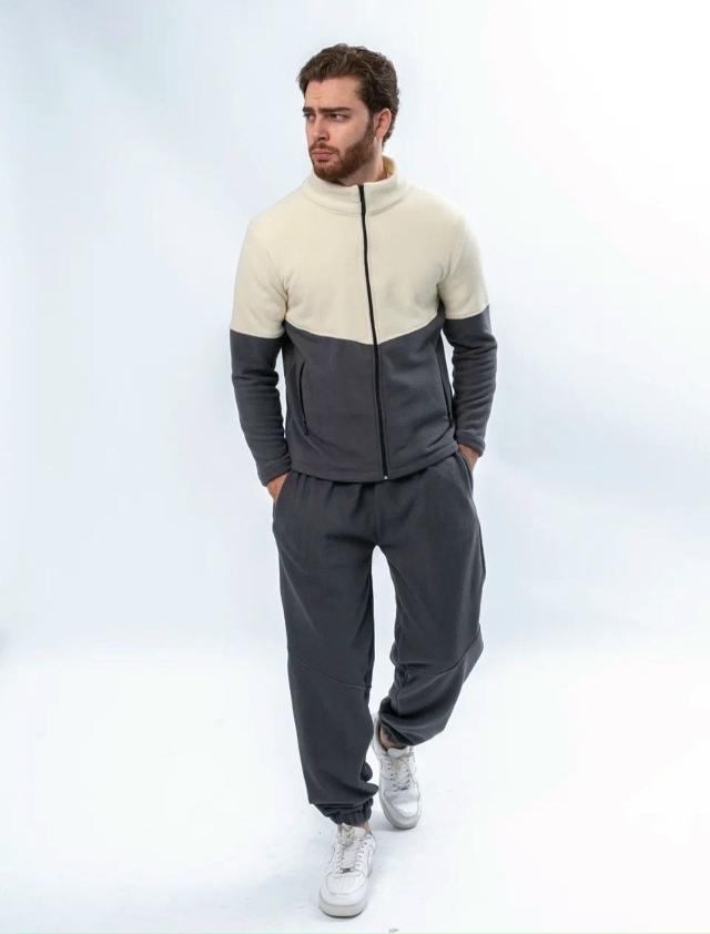 Спортивный костюм 23141317