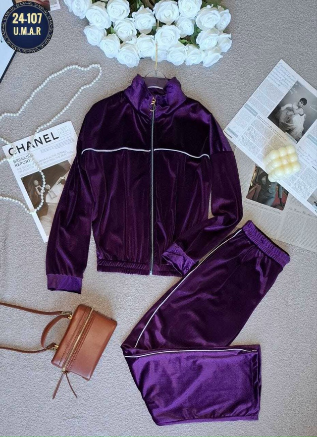 Спортивный костюм 23143513