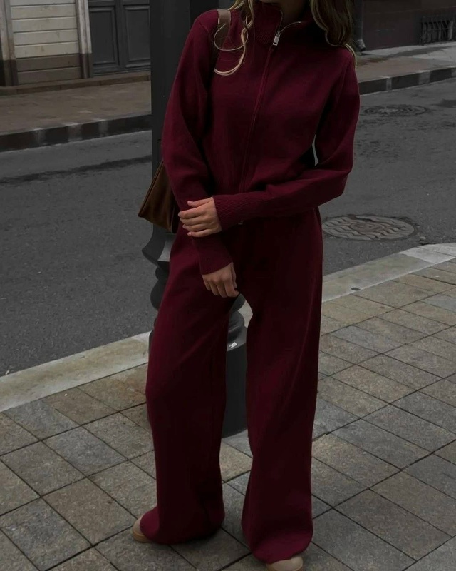 Спортивный костюм 23143160