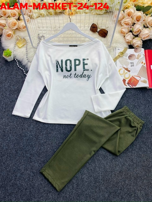 Спортивный костюм 23144885