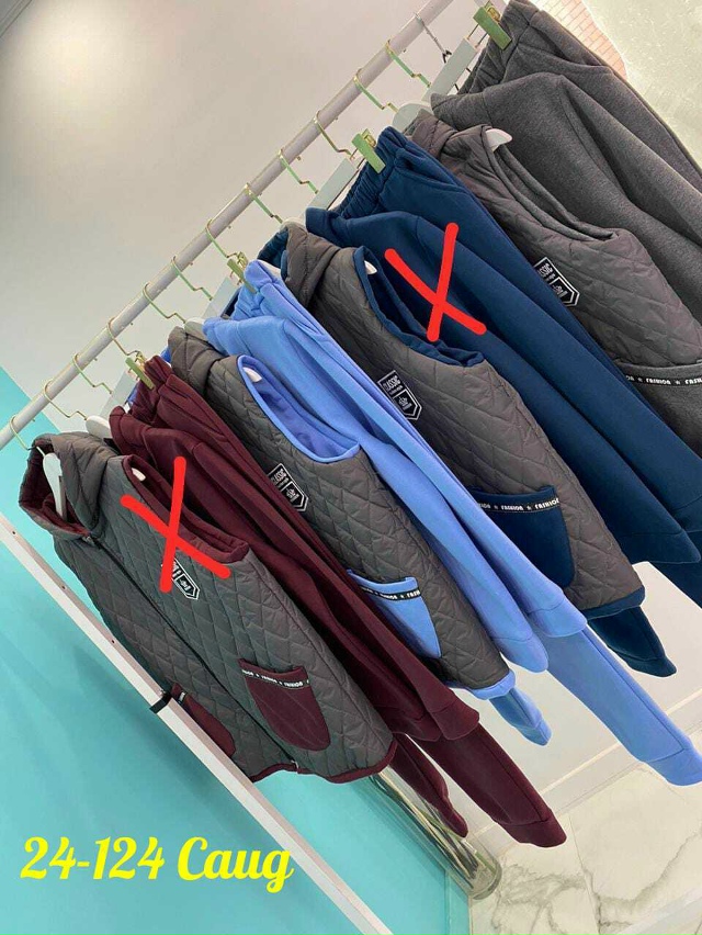 Спортивный костюм 23145957