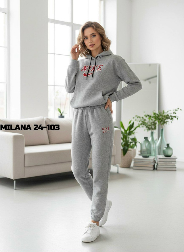 Спортивный костюм 23145973
