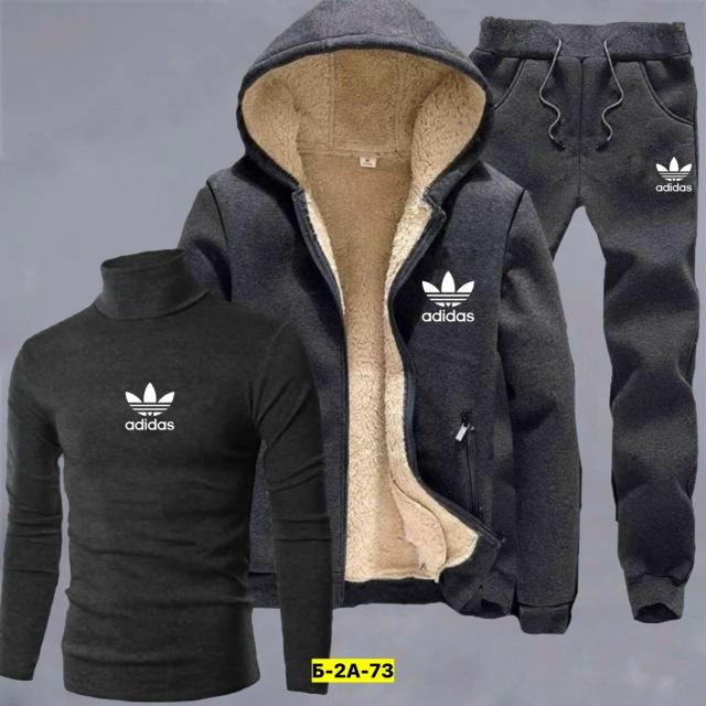 Спортивный костюм 23147325