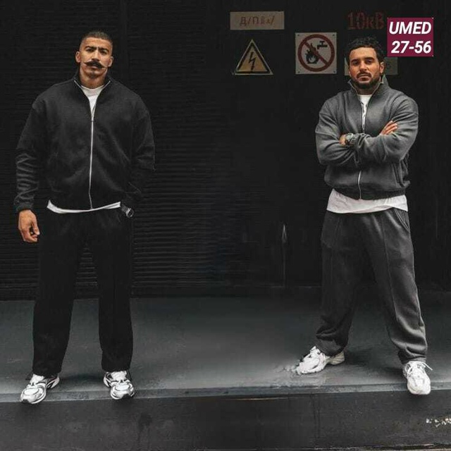 Спортивный костюм 23147311