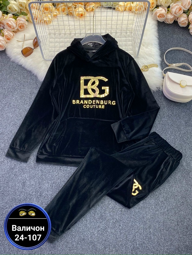 Спортивный костюм 23147732