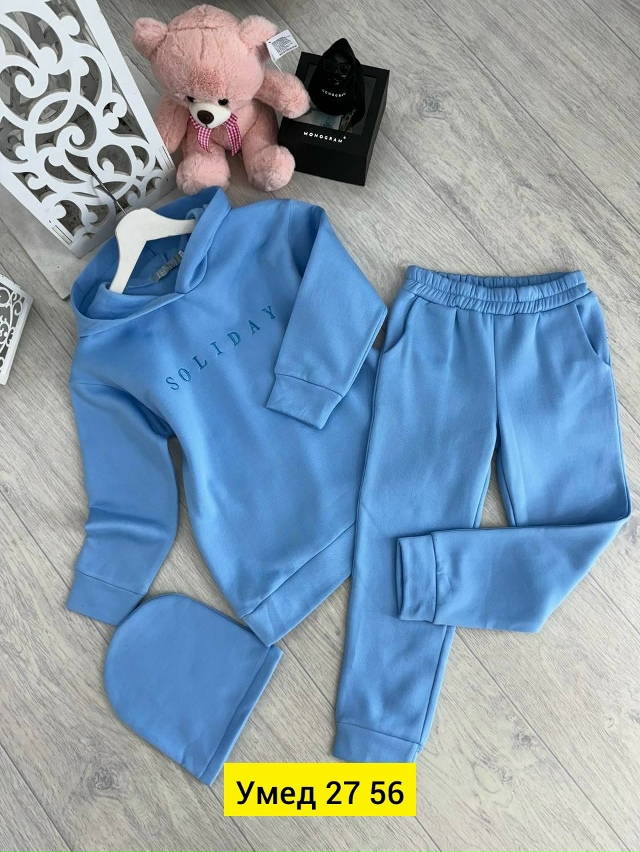 Спортивный костюм 23148637