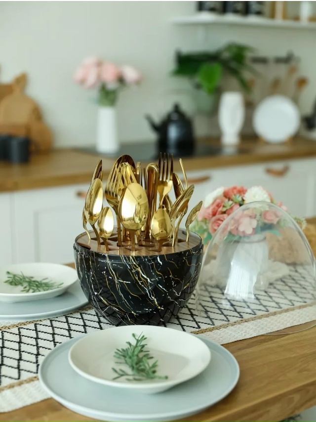 Набор столовых приборов 23149577