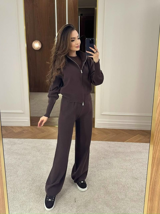 Спортивный костюм 23151294