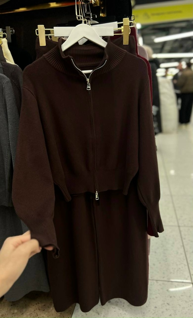 Спортивный костюм 23151294