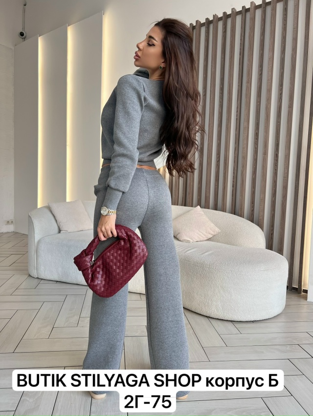 Спортивный костюм 23152430