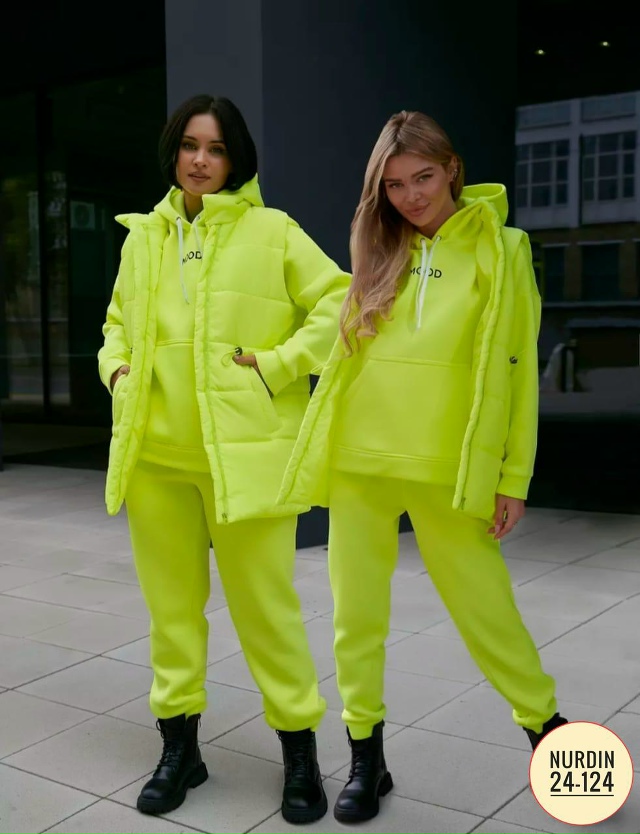 Спортивный костюм 23155515