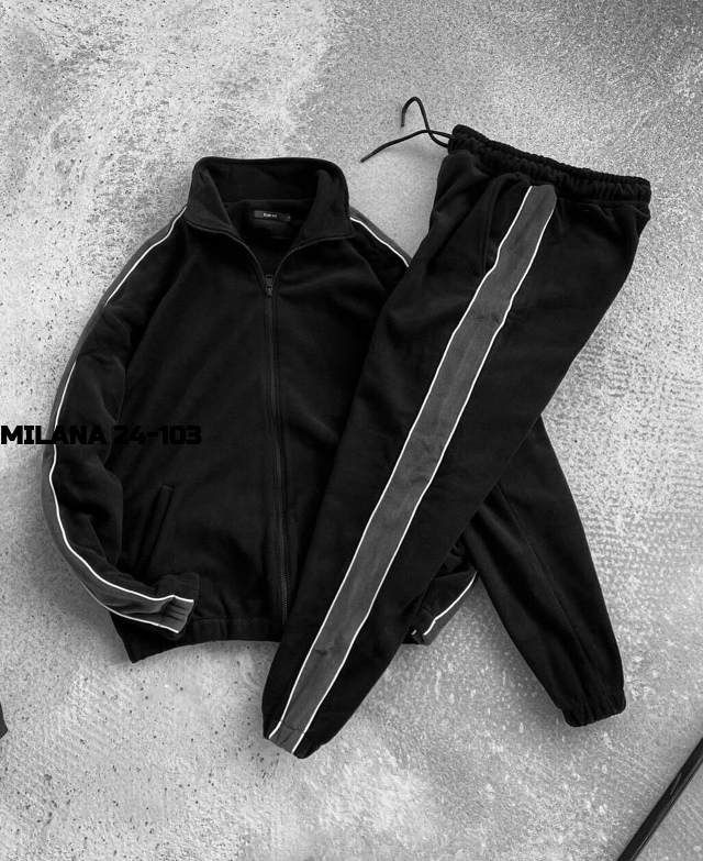 Спортивный костюм 23157037