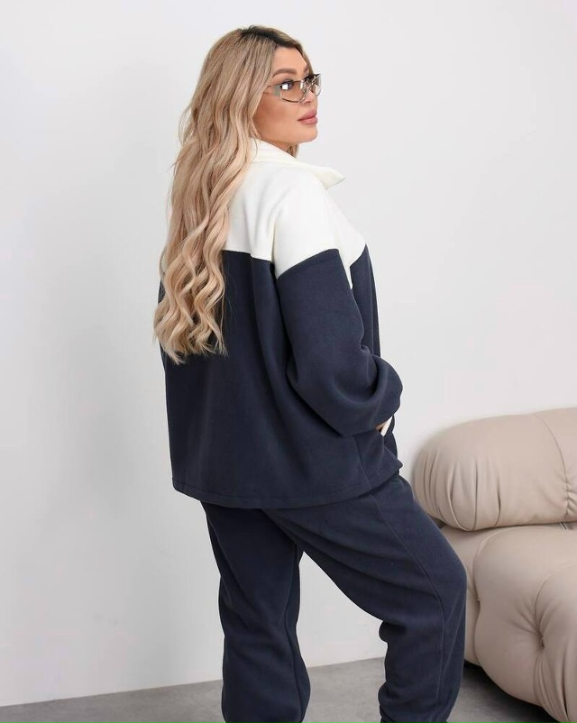 Спортивный костюм 23157129