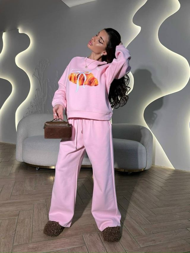 Спортивный костюм 23158536