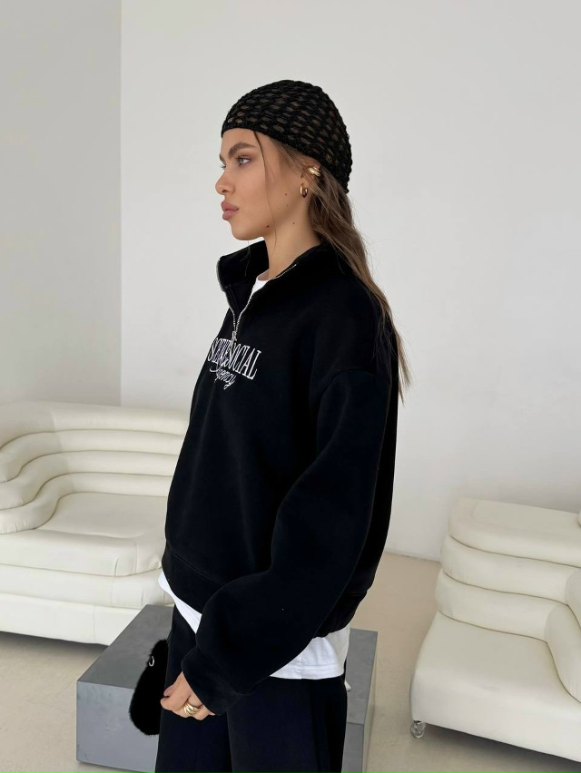 Спортивный костюм 23159177