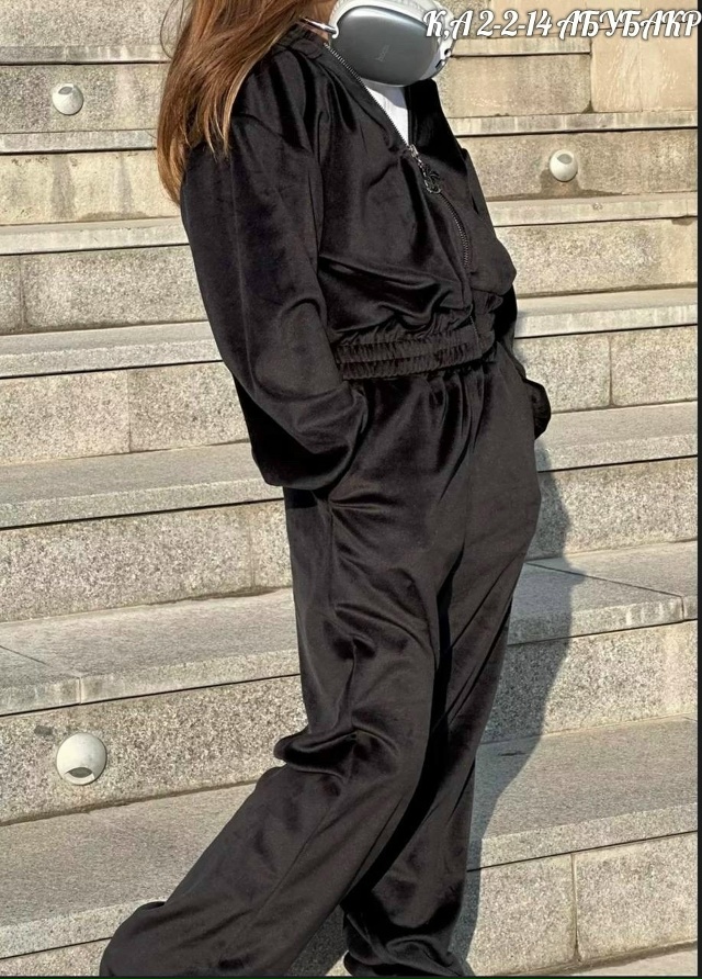 Спортивный костюм 23158935