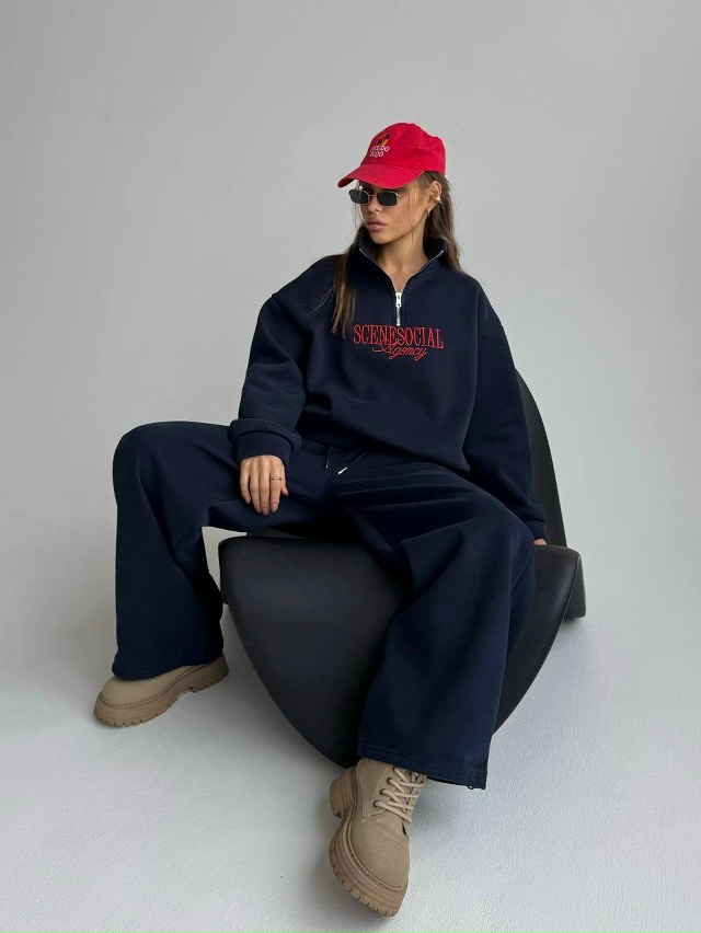 Спортивный костюм 23159176