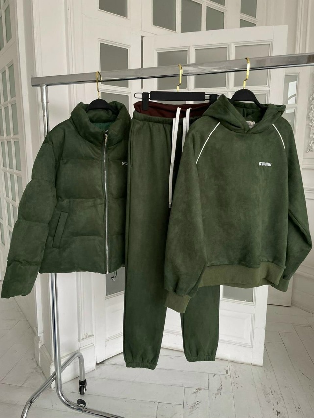 Спортивный костюм 23158822