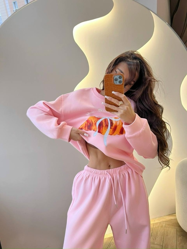 Спортивный костюм 23158536