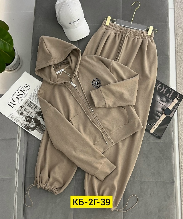 Спортивный костюм 23161979