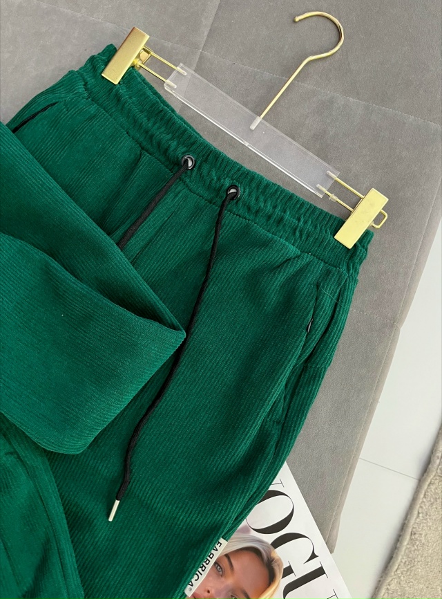 Спортивный костюм 23162285