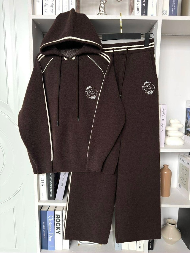 Спортивный костюм 23162235