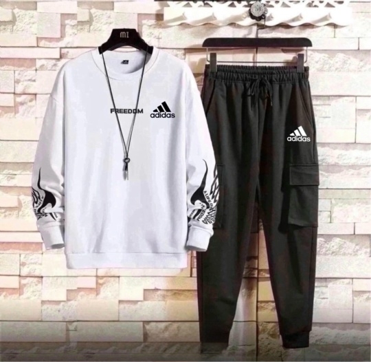 Спортивный костюм 23164996