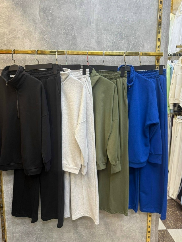 Спортивный костюм 23167602