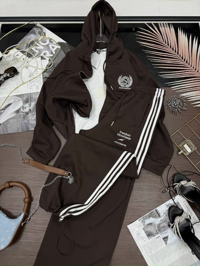 Спортивный костюм 23167104