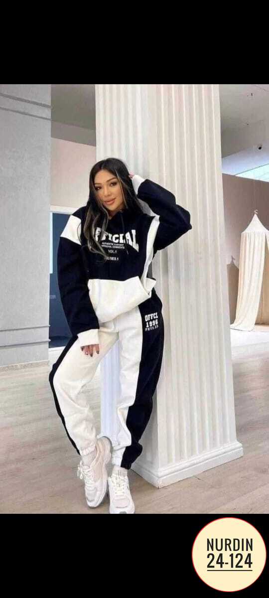 Спортивный костюм 23168695