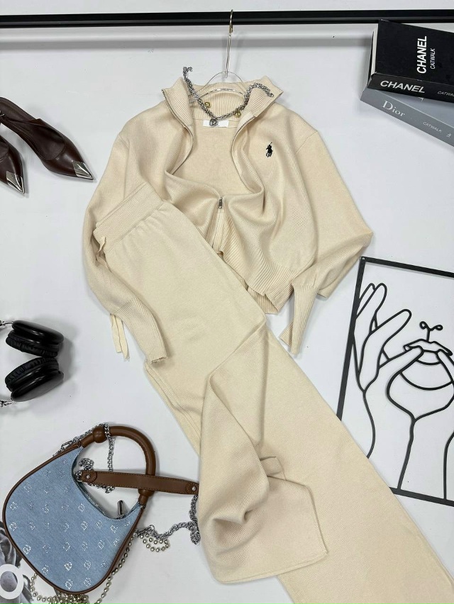 Костюм 23168337