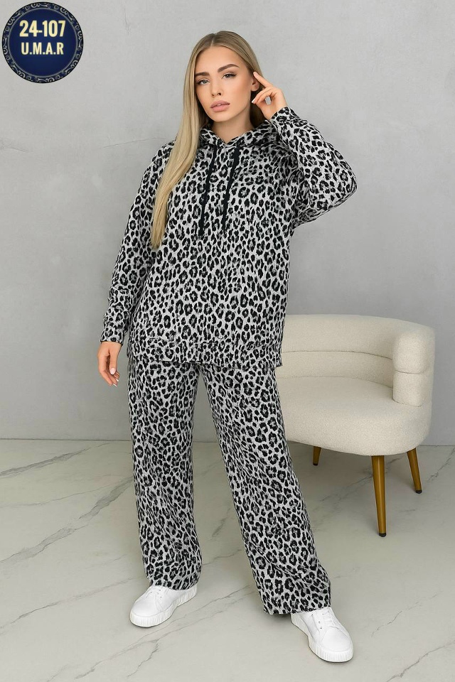 Спортивный костюм 23168676